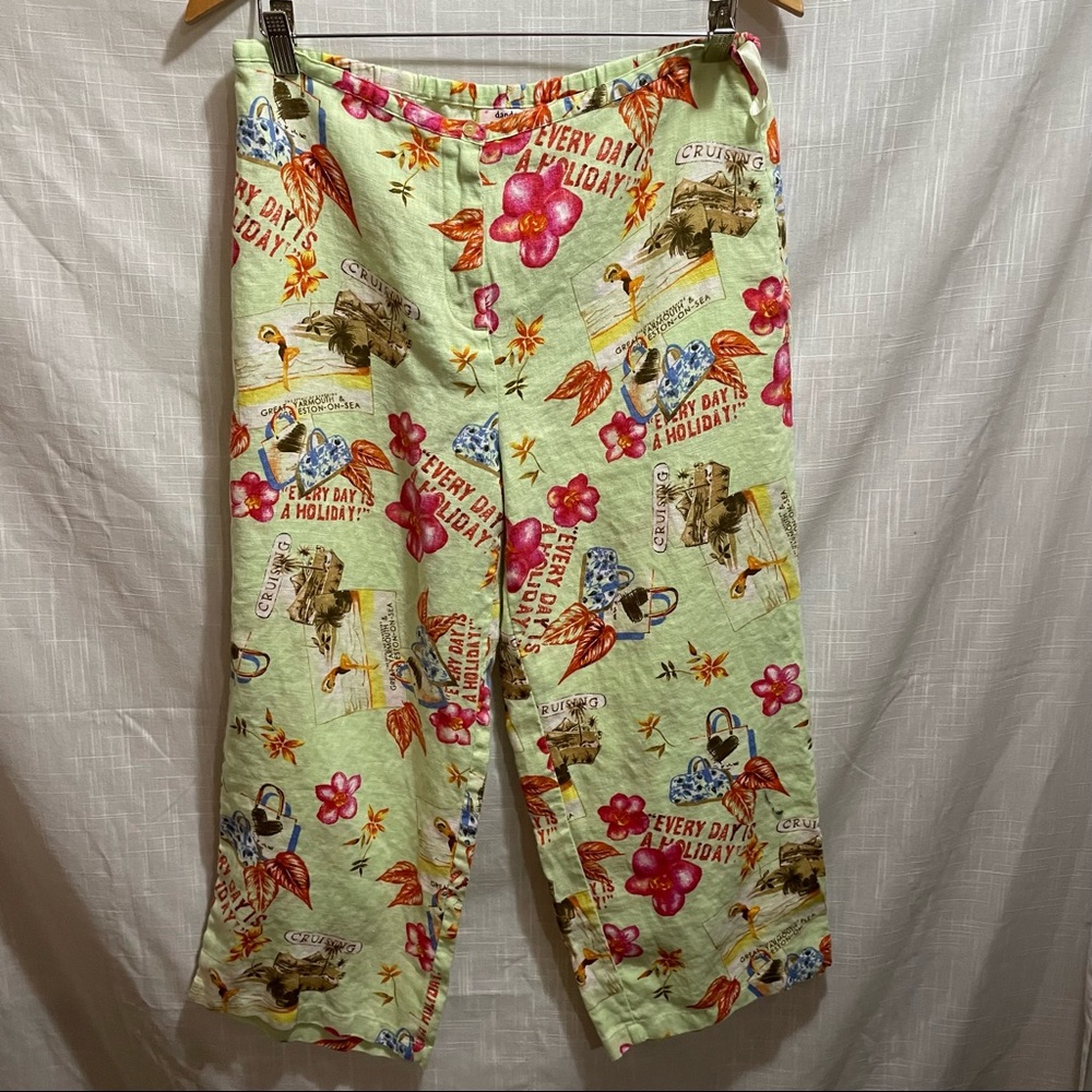 Dandy by Randi m. XL. Cropped pants, 100% linen, Green/pink w retro pics/flowers